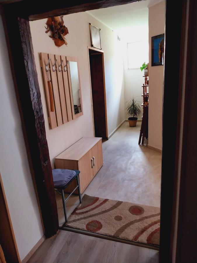 Lovas Vendeghaz Appartement Obanya Buitenkant foto